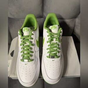 Nike Air Force 1 Low 07 White Chlorophyll Green Men Sz12.5 DH7561-105 DS-OG All
